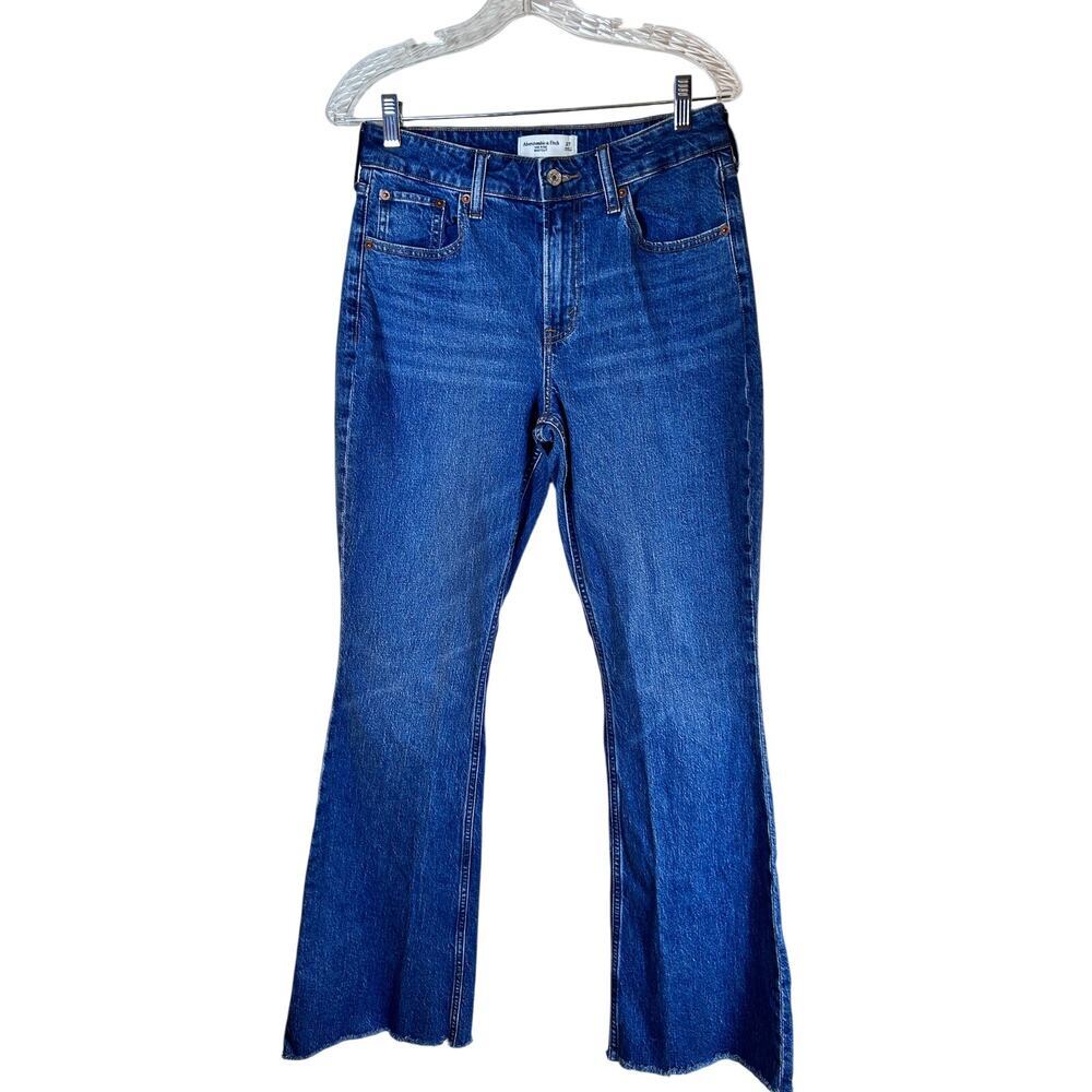 ABERCROMBIE & FITCH Women’s Mid Rise Bootcut Curve Love Jeans / Size: W27